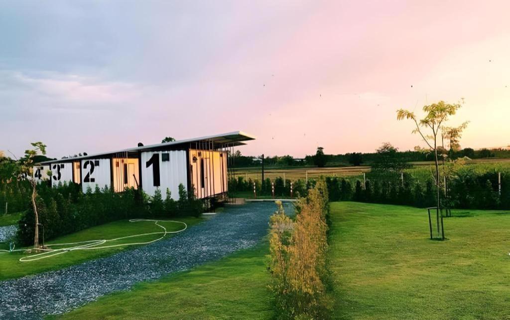 Boxotel Ban Nong Chik  Exterior photo